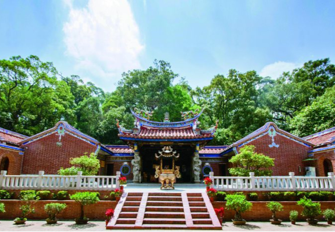 騎旅虎山巖